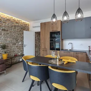 Borgo Marina - By The Sea Apartman